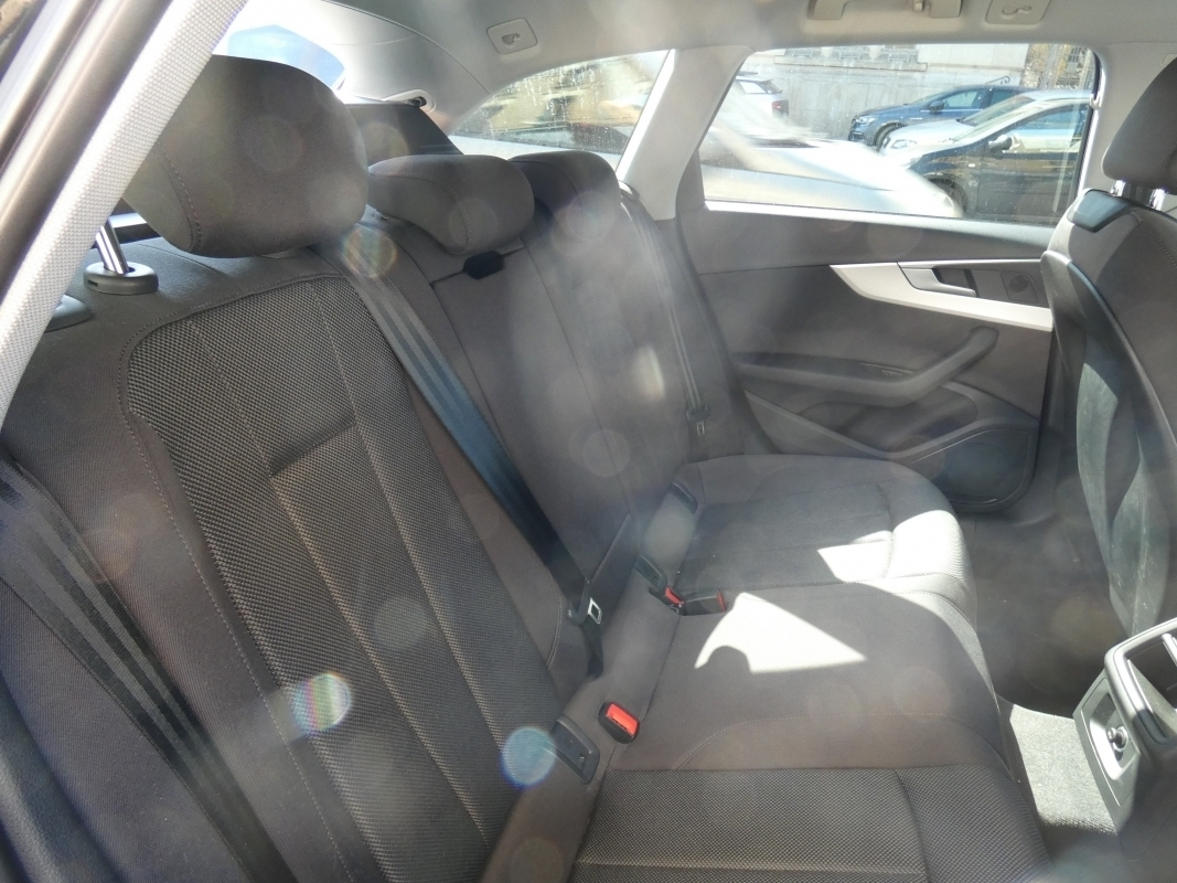 Audi A4 — 11
